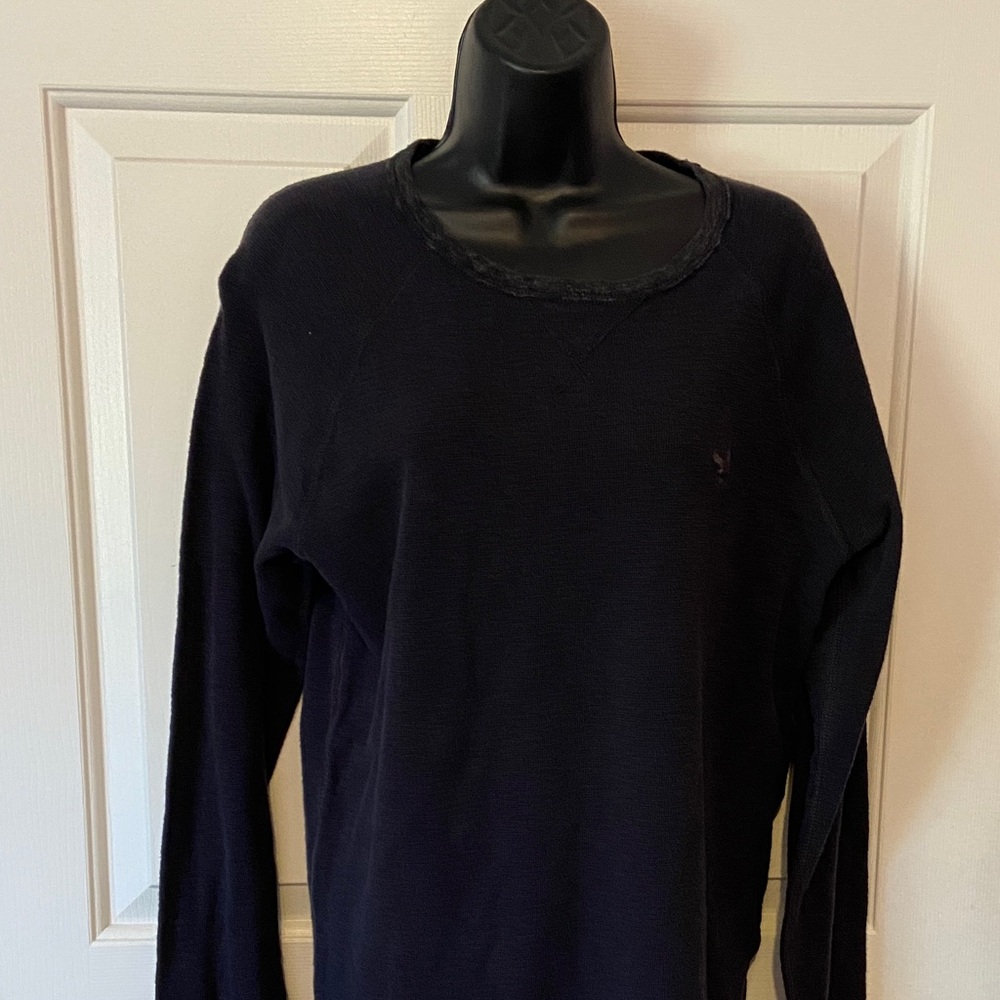 American Eagle men’s heritage navy blue thermal long sleeve shirt